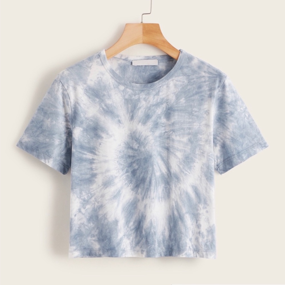 ✰Blue Tie Dye Tee✰